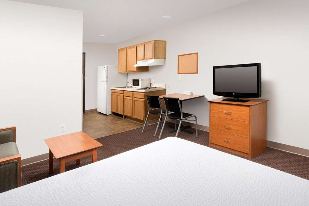 extended stay america select suites pensacola northwest