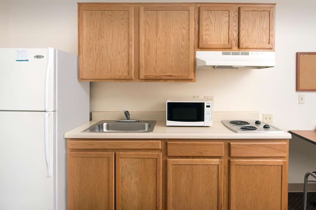 extended stay america select suites pensacola northwest