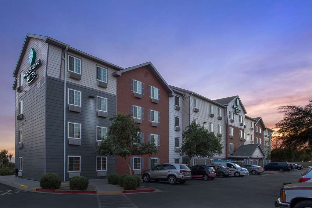 extended stay america select suites phoenix west