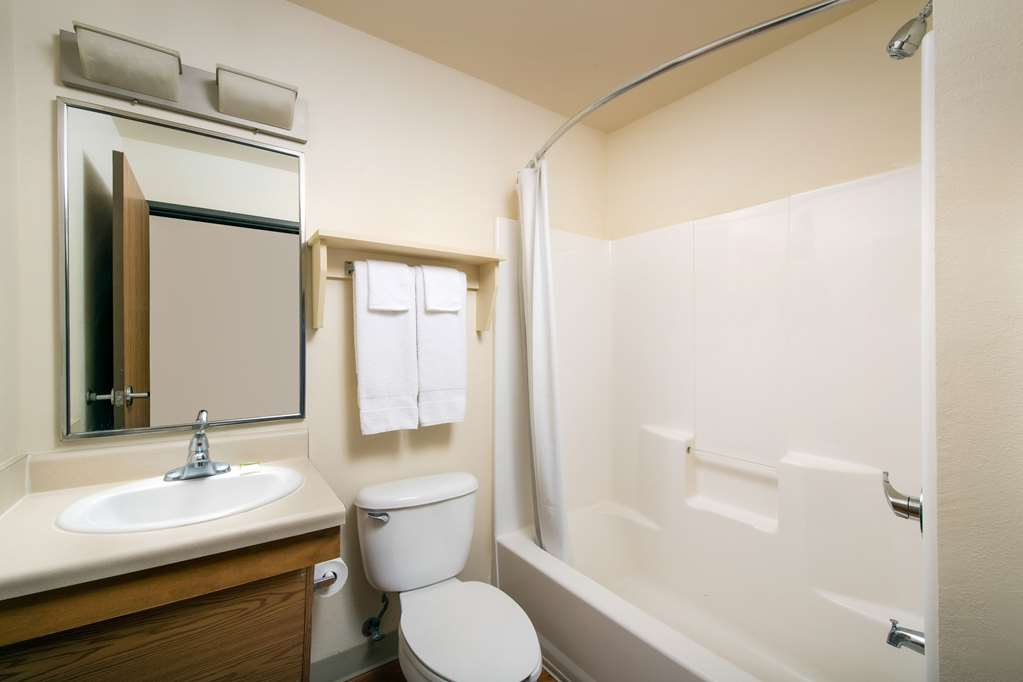 extended stay america select suites phoenix west