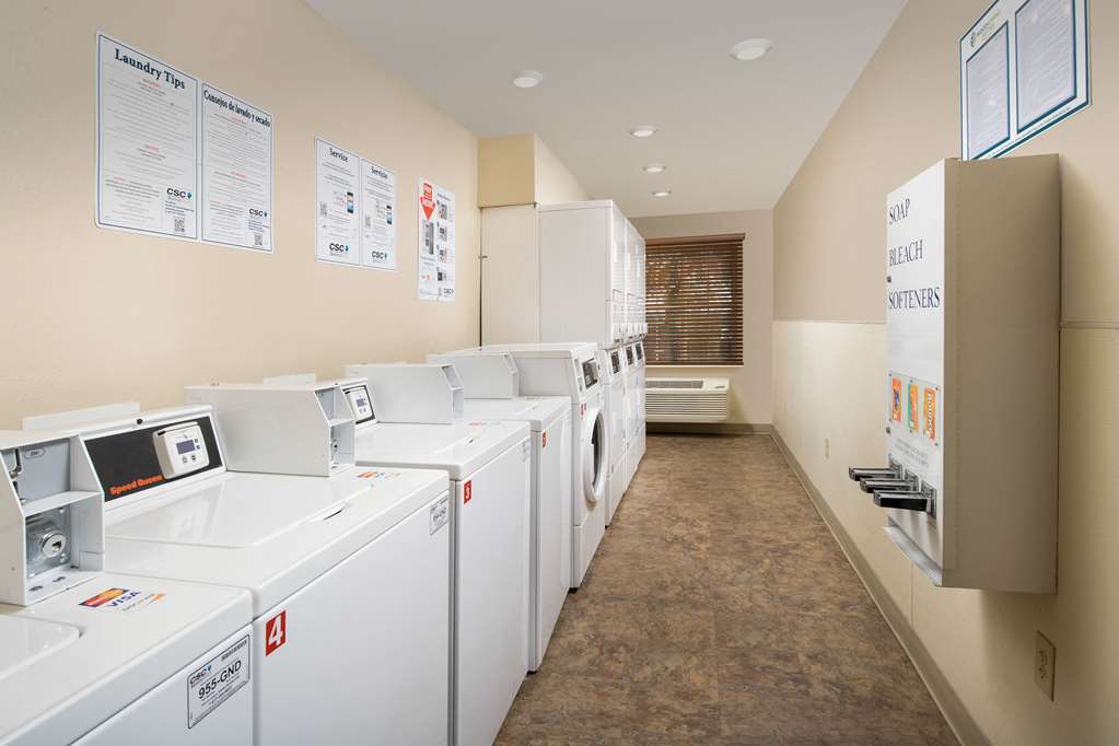 extended stay america select suites phoenix west