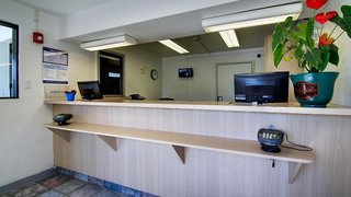 motel 6 normal il bloomington area
