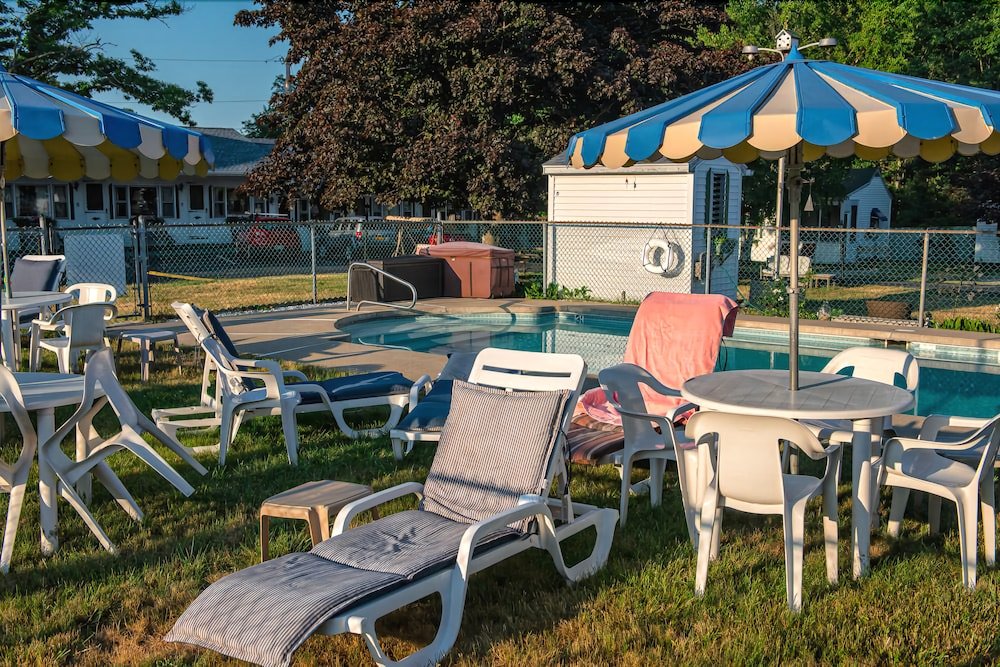 the beaches guest rooms and cottages