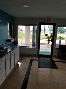 Executive Inn,Pensacola>>Brent,2 star