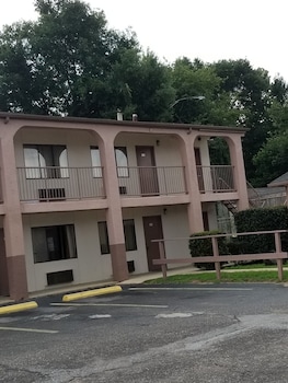 Executive Inn,Pensacola>>Brent,2 star