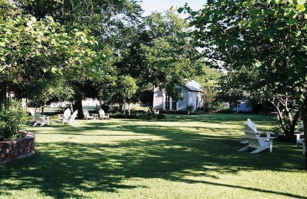 rainbow courts motel