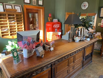 rainbow courts motel