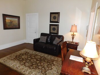 rainbow courts motel