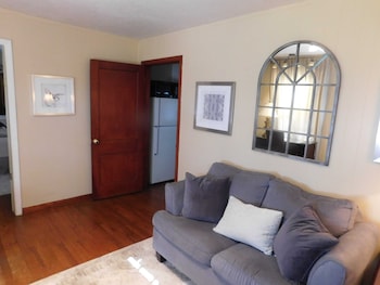 rainbow courts motel