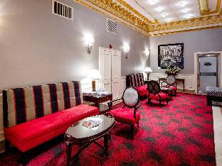 Radio City Apartments,Manhattan>>Hell's Kitchen,4 star