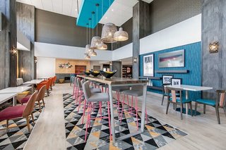 hampton inn and suites ruidoso downs
