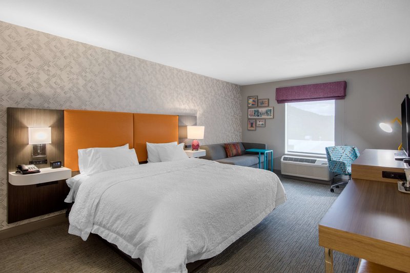 hampton inn and suites ruidoso downs