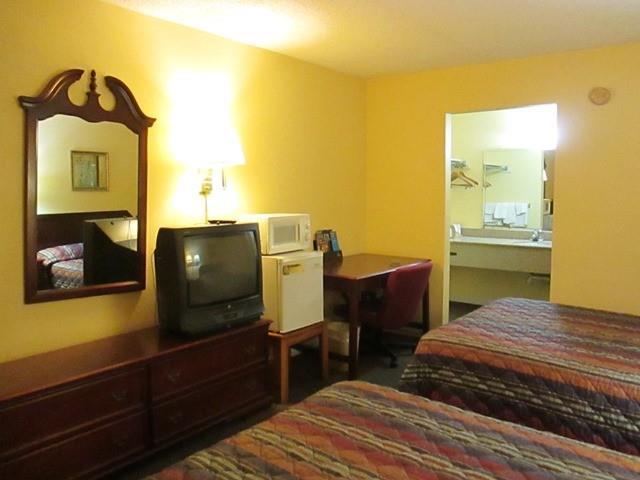 red carpet inn oxford