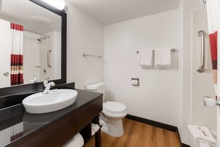 red roof inn plus columbus worthington