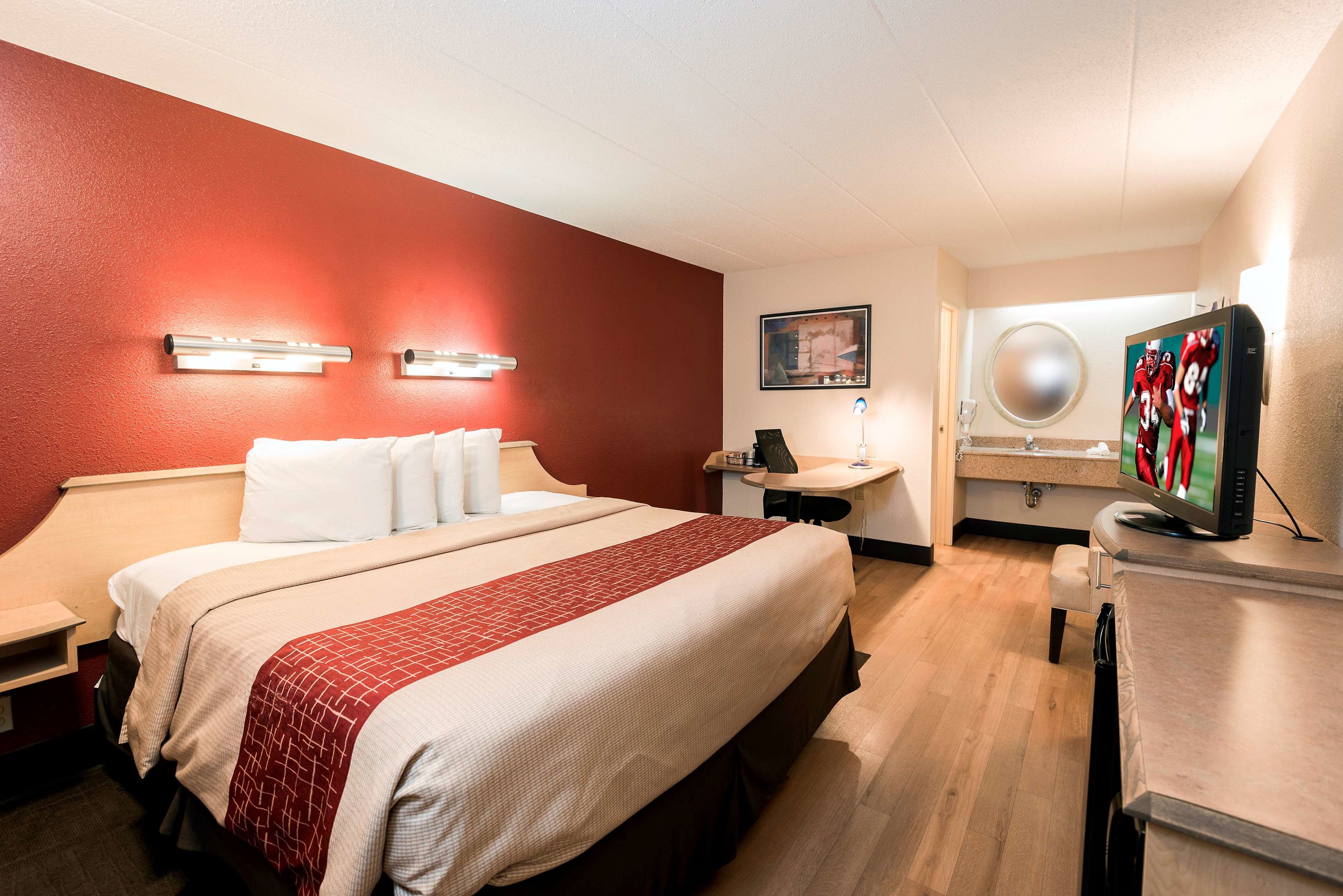 red roof inn parkersburg