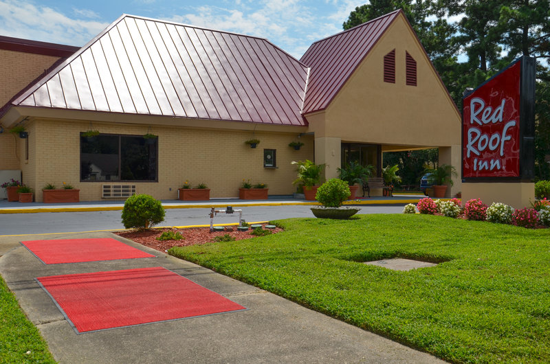 red roof inn williamsburg