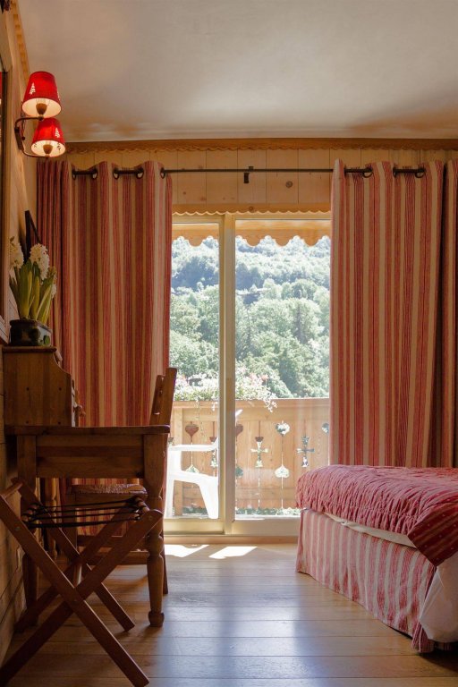 hotel les bains