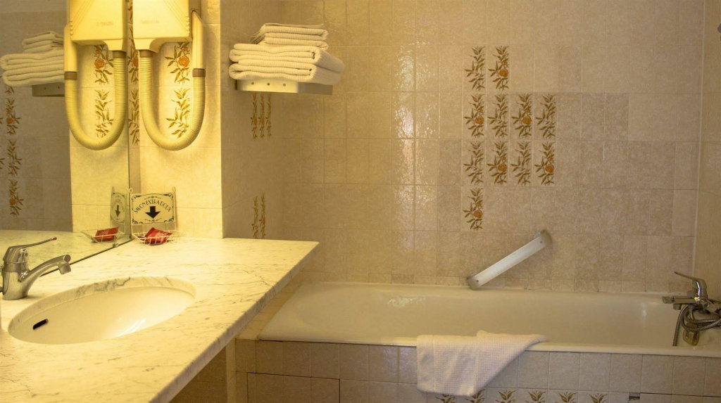 hotel les bains