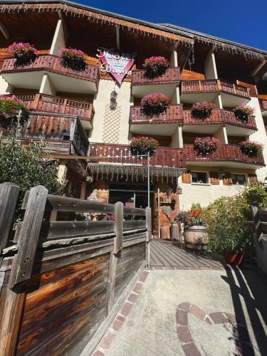hotel les bains