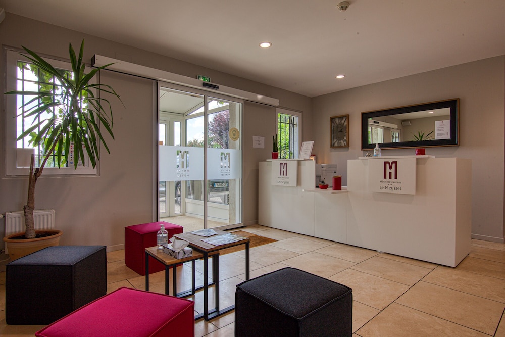 hotel and restaurant le meysset