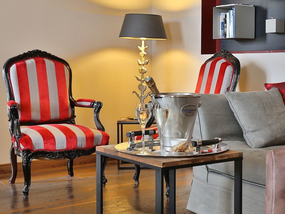 hotel and restaurant le meysset