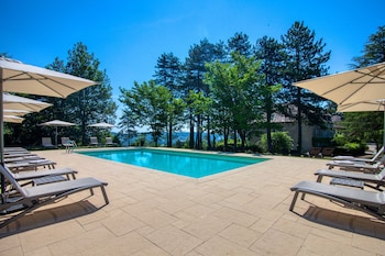 hotel and restaurant le meysset