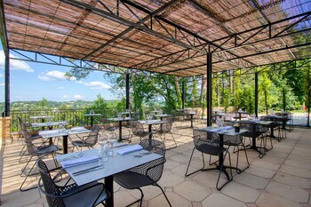 hotel and restaurant le meysset