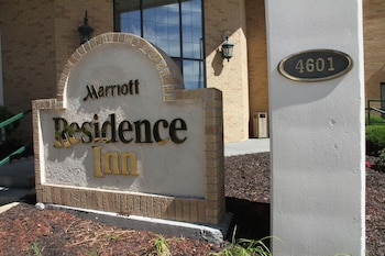 Residence Inn By Marriott Kansas City Country Club Plaza,Jackson County>>Jackson,3 star