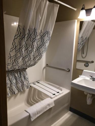 Amerivu Inn And Suites New Richmond,New Richmond>>Hudson,3 star
