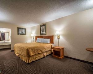 Rodeway Inn Fort Pierce I-95,Fort Pierce,2 star