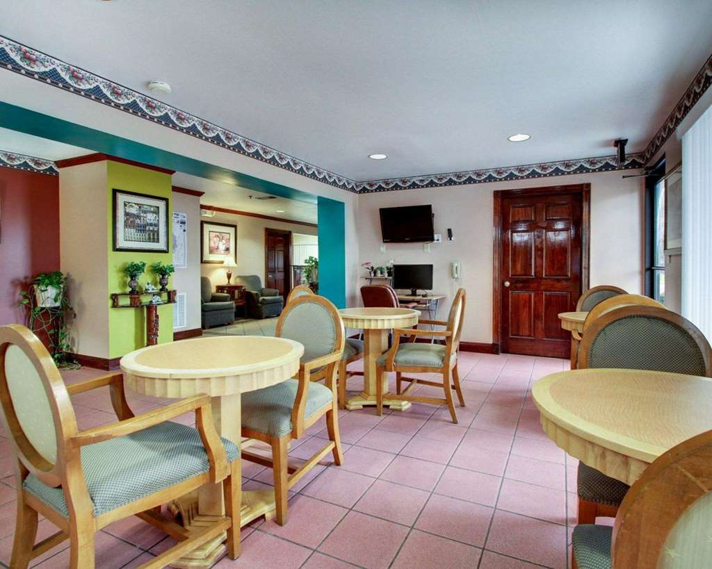 rodeway inn laurel