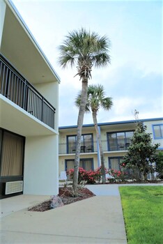 royal holiday beach resort