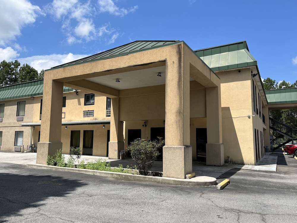 royal inn and suite