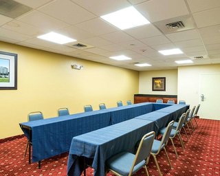 Mainstay Suites Dover,Lewes>>Dover,3 star