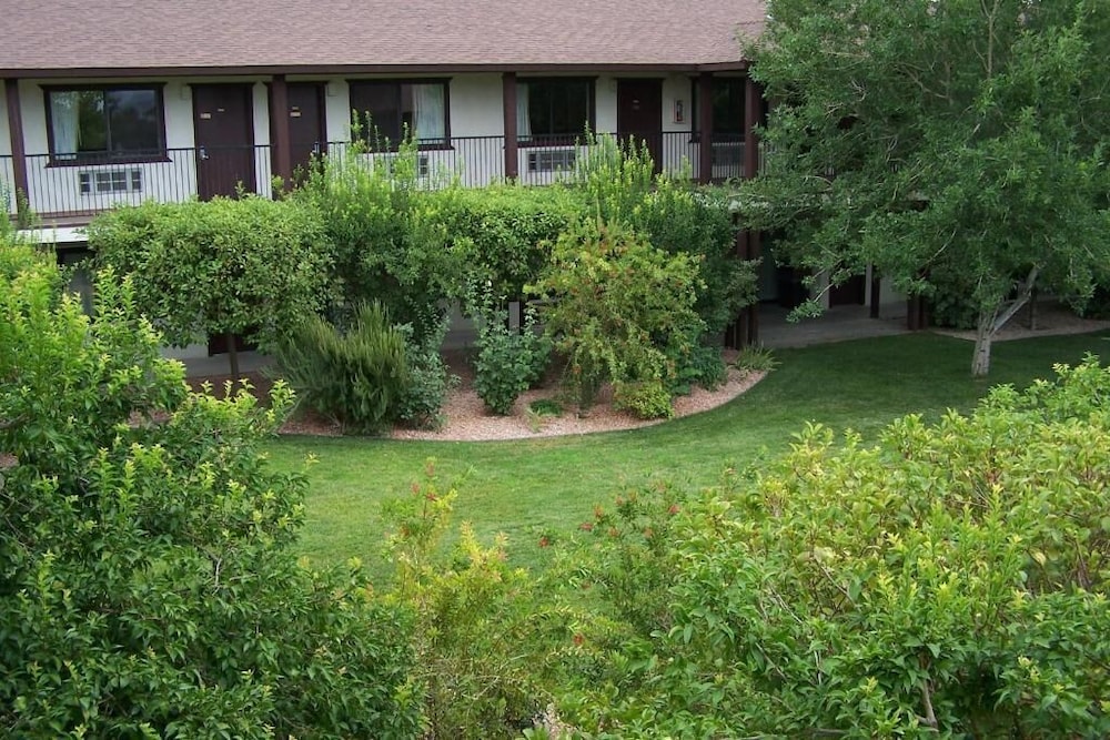 saddle west hotel and casino and rv park