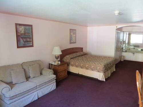 saddle west hotel and casino and rv park