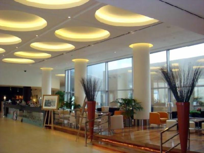 ibis world trade centre dubai