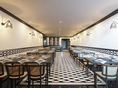 aquarius premium hotel