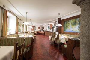 Oskar Kreuzmayr,,3 star