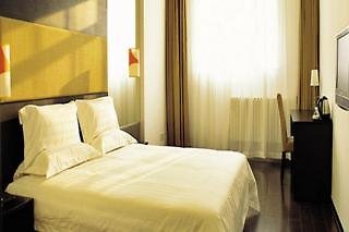 orange hotel nanjing xinjiekou zhangfuyuan metro station