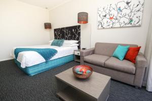 Comfort Inn Deakin Palms,Mallee>>Cabarita,4 star