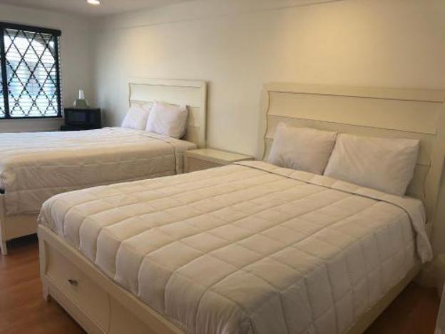 spinnaker inn of naples