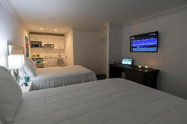 spinnaker inn of naples