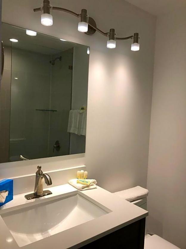 spinnaker inn of naples