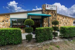 spinnaker inn of naples