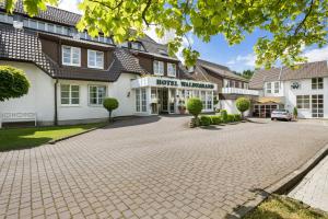 Waldesrand,Herford>>Bielefeld,4 star