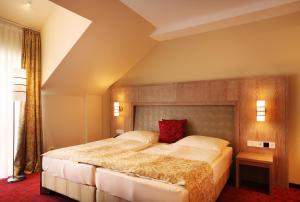 Waldesrand,Herford>>Bielefeld,4 star