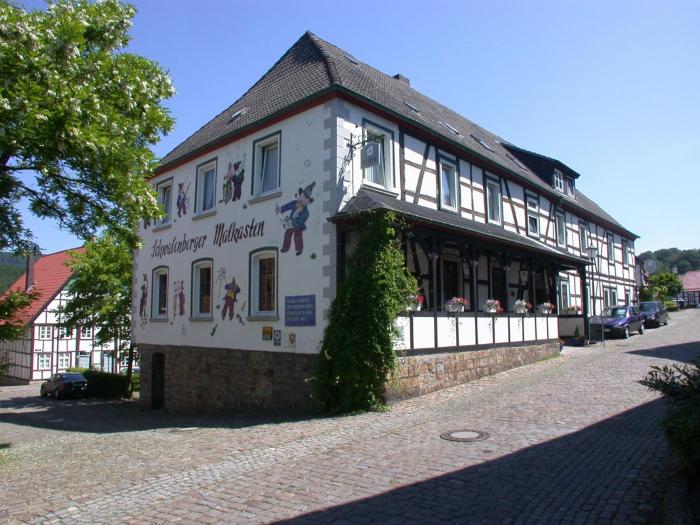 hotel schwalenberger malkasten