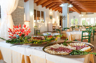 lu hotel porto pino