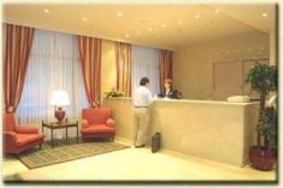 Hotel Unzaga Plaza,Eibar>>Bilbao,3 star